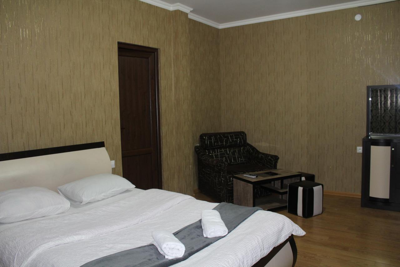 Hotel Elegant Tbilisi Exterior foto